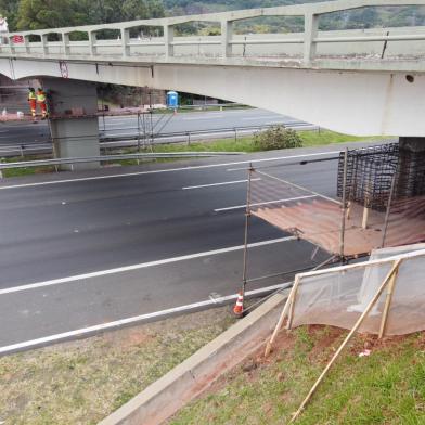 Freeway, quilômetro 4, em Osório