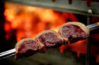  PORTO ALEGRE, RS, BRASIL, 02/09/2014: Especial sobre churrasco do caderno Gastrô por Destemperados (FOTO FÉLIX ZUCCO/AGÊNCIA RBS, Editoria Destemperados).<!-- NICAID(10797146) -->