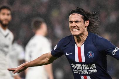  Paris Saint-Germains Uruguayan forward Edinson Cavani celebrates after scoring a goal during the French L1 football match between Paris Saint-Germain (PSG) and Girondins de Bordeaux at the Parc des Princes stadium in Paris, on February 23, 2020. (Photo by FRANCK FIFE / AFP)Editoria: SPOLocal: ParisIndexador: FRANCK FIFESecao: soccerFonte: AFPFotógrafo: STF<!-- NICAID(14585108) -->