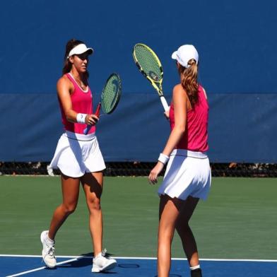 Luísa Stefani e Hayley Carter