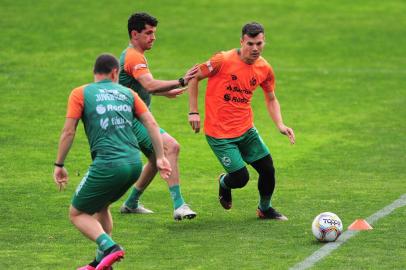  CAXIAS DO SUL, RS, BRASIL, 28/08/2020. Treino do Juventude no estádio Alfredo Jaconi. O Ju está disputando a série B do Campeonato Brasileiro 2020. (Porthus Junior/Agência RBS)Indexador:                                 <!-- NICAID(14579499) -->