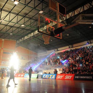  CAXIAS DO SUL, RS, BRASIL 03/04/2018Caxias Basquete x Botafogo, jogo válido pelo NBB 10 no ginásio do Vascão. (Felipe Nyland/Agência RBS)<!-- NICAID(13486803) -->