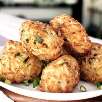 Bolinho de arroz. Receita de Maria Capai, do blog DigaMaria.<!-- NICAID(11426510) -->