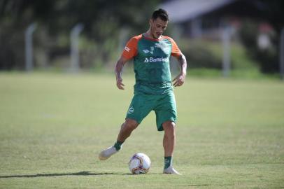  CAXIAS DO SUL, RS, BRASIL (06/01/2019)Treino do Juventude no CT em Caxias do Sul. Na foto, Jonatas Belusso. (Antonio Valiente/Agência RBS)<!-- NICAID(14378668) -->