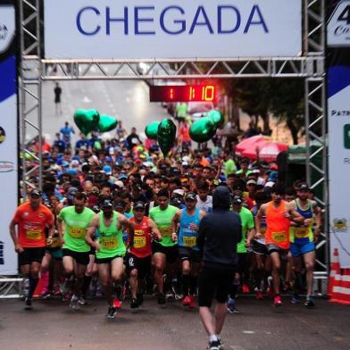  CAXIAS DO SUL, RS, BRASIL, 30/09/2018 - Meia maratona de Caxias. (Marcelo Casagrande/Agência RBS)<!-- NICAID(13762861) -->