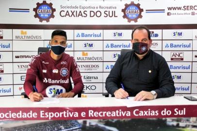 Caxias anunciou mais uma contratação para a disputa da Série D. Trata-se do centroavante Giovane Gomez, de 25 anos. <!-- NICAID(14593301) -->