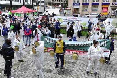  PORTO ALEGRE, RS, BRASIL, 05/08/2020- Protesto de servidores do Imesf - um ano após o anúncio de extinção  Foto: Ronaldo Bernardi / Agencia RBS<!-- NICAID(14594413) -->