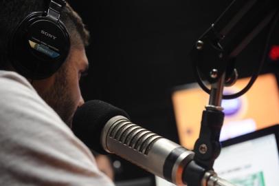  CAXIAS DO SUL, RS, BRASIL (03/12/2019)Show dos esportes edição Gaúcha Serra com apresentação de Cristiano Daros e Eduardo Costa. Convidado  vice de marketing do Juventude, Mauro Trojan. (Antonio Valiente/Agência RBS)<!-- NICAID(14346762) -->