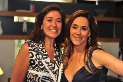 fina estampa,  Tereza Cristina ( Chistiane Torloni )  e Griselda ( Lilia Cabral ) 