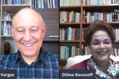 live  Pepe Vargas e Dilma Rousseff<!-- NICAID(14595647) -->