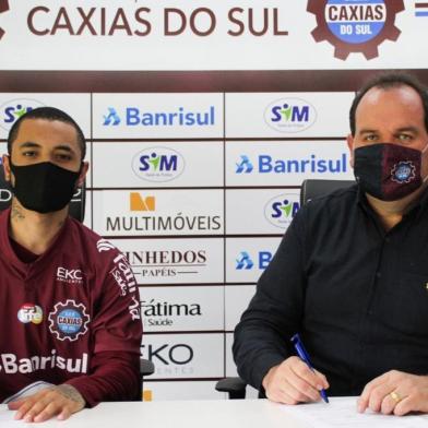 Matheuzinho é reforço do Caxias para a Série D<!-- NICAID(14595814) -->