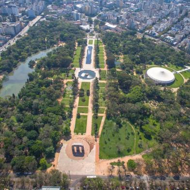  PORTO ALEGRE, RS, BRASIL - 18.09.2020 - Parque Farroupilha também conhecido como Parque da Redençã completa 85 anos de história. (Foto: Isadora Neumann/Agencia RBS)<!-- NICAID(14595995) -->