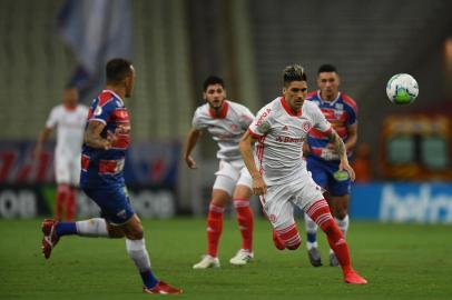 Inter enfrenta o Fortaleza na Arena Castelão, no Ceará, pela 11ª rodada do Brasileirão. No lance, Leandro Fernández<!-- NICAID(14596531) -->