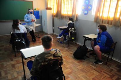 Volta às aulas na escola Municipal de Ensino Médio Alfredo Aveline, em Bento Gonçalves<!-- NICAID(14597030) -->