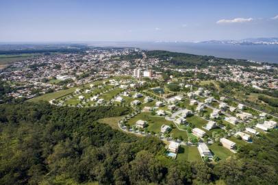 Imagem do projeto do novo bairro planejado de Guaíba, o Altos da Figueira. Com o condíminio Reserva das Figueiras.<!-- NICAID(14597564) -->