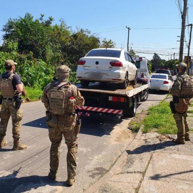  Polícia apreende carro, modelo Voyage, de suspeito de atropelar pelo menos dez ciclistas em Porto Alegre. Foto: Polícia Civil / Divulgação<!-- NICAID(14599167) -->