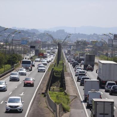  Novo Hamburgo, RS, BRASIL, 24/09/2020- Duplicação da ponte do Rio do Sinos. Foto: Lauro Alves / Agencia RBS<!-- NICAID(14600257) -->