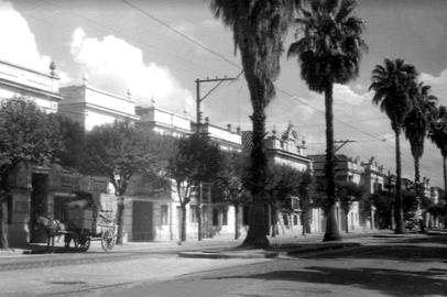  Aspecto da Avenida Getúlio Vargas na virada das décadas de 1940 para 1950.<!-- NICAID(14600348) -->