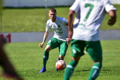 Lateral-direito Lucas Ochôa, 20 anos, disputará o Campeonato Brasileiro de Aspirantes.<!-- NICAID(14600824) -->