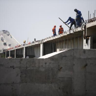  PORTO ALEGRE, RS, BRASIL, 25/09/2020- Obra da nova ponte do Guaíba. Foto: Félix Zucco / Agencia RBS<!-- NICAID(14601282) -->