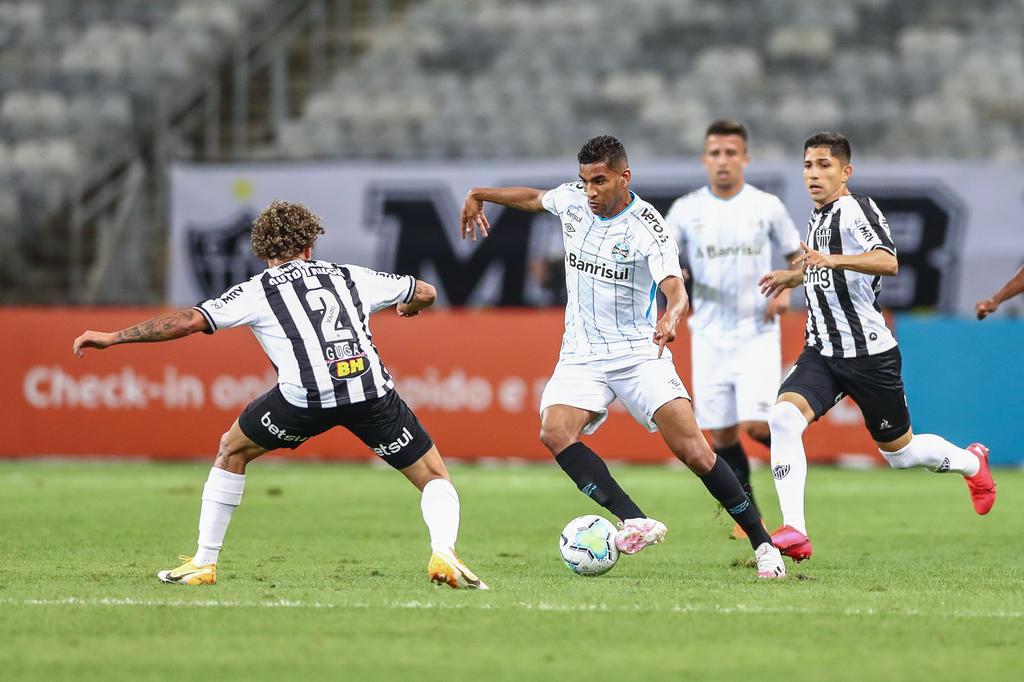 Atlético é dominado e perde para o Grêmio em partida do Brasileiro -  Superesportes