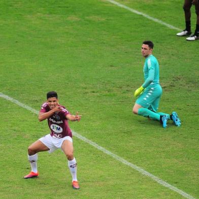  CAXIAS DO SUL, RS, BRASIL, 27/09/2020. Caxias x Tubarão, jogo válido pela segunda rodada do Campeonato Brasileiro 2020, Grupo 8. Jogo realizado no estádio Centenário. (Porthus Junior/Agência RBS)<!-- NICAID(14602405) -->