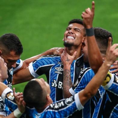 Gremio x Universidad CatolicaRS - FUTEBOL/CONMEBOL LIBERTADORES 2020 /GREMIO X UNIVERSIDAD CATOLICA - ESPORTES - Lance da partida entre Gremio e Universidad Catolica disputada na noite desta terca-feira, na Arena do Gremio, valida pela Conmebol Libertadores 2020. FOTO: LUCAS UEBEL/GREMIO FBPAEditoria: SPOLocal: Porto AlegreIndexador: Lucas UebelSecao: futebolFonte: Gremio.netFotógrafo: Gremio x Universidad Catolica