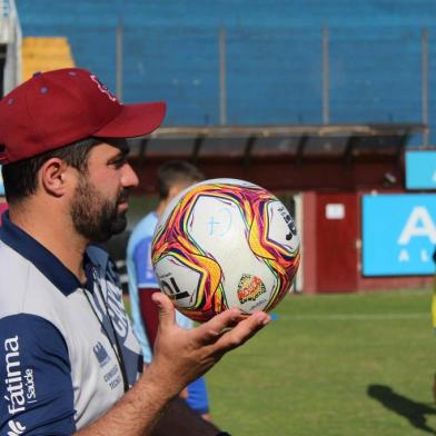 Técnico Rafael Lacerda, do Caxias, antes do primeiro jogo em casa pela Série D.<!-- NICAID(14601902) -->