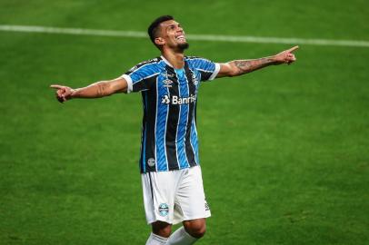 Gremio x Universidad CatolicaRS - FUTEBOL/CONMEBOL LIBERTADORES 2020 /GREMIO X UNIVERSIDAD CATOLICA - ESPORTES - Lance da partida entre Gremio e Universidad Catolica disputada na noite desta terca-feira, na Arena do Gremio, valida pela Conmebol Libertadores 2020. FOTO: LUCAS UEBEL/GREMIO FBPAEditoria: SPOLocal: Porto AlegreIndexador: Lucas UebelSecao: futebolFonte: Gremio.netFotógrafo: Gremio x Universidad Catolica