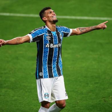 Gremio x Universidad CatolicaRS - FUTEBOL/CONMEBOL LIBERTADORES 2020 /GREMIO X UNIVERSIDAD CATOLICA - ESPORTES - Lance da partida entre Gremio e Universidad Catolica disputada na noite desta terca-feira, na Arena do Gremio, valida pela Conmebol Libertadores 2020. FOTO: LUCAS UEBEL/GREMIO FBPAEditoria: SPOLocal: Porto AlegreIndexador: Lucas UebelSecao: futebolFonte: Gremio.netFotógrafo: Gremio x Universidad Catolica