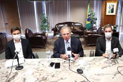 Paulo Guedes dá entrevista coletiva sobre dados de desemprego no Brasil. Ministro da Economia fala sobre dados do Caged<!-- NICAID(14606038) -->