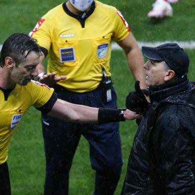  PORTO ALEGRE, RS BRASIL - 03.10.2020 - Grêmio e Inter se enfrentam neste sábado, na Arena, pela 13ª rodada do Brasileirão. (Foto: Lauro Alves/Agencia RBS)<!-- NICAID(14608523) -->