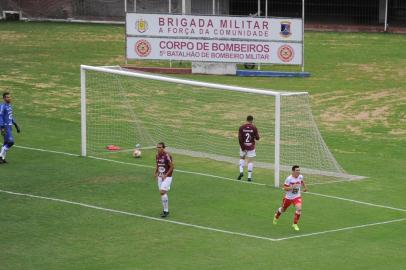  CAXIAS DO SUL, RS, BRASIL, 04/10/2020 - Ser Caxias e São Luiz se enfrentam as 15 horas do domingo, no estádio Francisco Stédile, o Centenário. Jogo válido pela quarta rodada da série D, do Brasileirão. (Marcelo Casagrande/Agência RBS)<!-- NICAID(14608757) -->