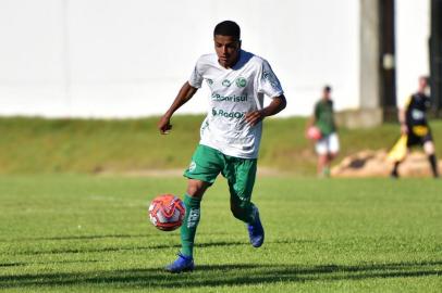 Meia-atacante Gilson do Juventude estará no Brasileirão de Aspirantes<!-- NICAID(14609507) -->