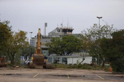  PORTO ALEGRE, RS, BRASIL, 05/10/2020- Mudança de posicionamento no drive-in do aeroporto Salgado Filho. Foto: Lauro Alves / Agencia RBS<!-- NICAID(14609487) -->