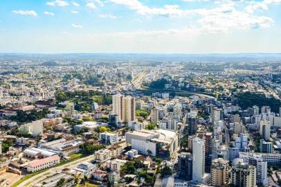 Vista aérea de Caxias do Sul. <!-- NICAID(14610167) -->