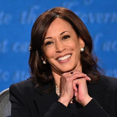 US Democratic vice presidential nominee and Senator from California, Kamala Harris smiles during the vice presidential debate in Kingsbury Hall at the University of Utah on October 7, 2020, in Salt Lake City, Utah. (Photo by Robyn Beck / AFP)<!-- NICAID(14611881) -->