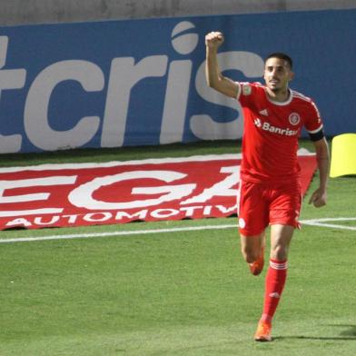 RED BULL BRAGANTINO X INTERNACIONALSP - BRASILEIRÃO/RED BULL BRAGANTINO X INTERNACIONAL - ESPORTES - Thiago Galhardo, do Internacional, comemora após marcar gol em partida contra o Red Bull   Bragantino, válida pela 14ª rodada do Campeonato Brasileiro 2020, no estádio Nabi Abi   Chedid, em Bragança Paulista, interior de São Paulo, nesta quinta-feira (8).   08/10/2020 - Foto: LUCIANO CLAUDINO/CÓDIGO19/ESTADÃO CONTEÚDOEditoria: ESPORTESLocal: BRAGANÇA PAULISTAIndexador: LUCIANO CLAUDINOFonte: CÃ³digo 19Fotógrafo: CÓDIGO19<!-- NICAID(14612927) -->