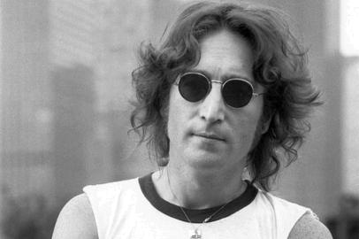 john lennon em foto clássica de Bob Gruen<!-- NICAID(6370912) -->