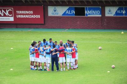  CAXIAS DO SUL, RS, BRASIL, 27/09/2020. Caxias x Tubarão, jogo válido pela segunda rodada do Campeonato Brasileiro 2020, Grupo 8. Jogo realizado no estádio Centenário. (Porthus Junior/Agência RBS)<!-- NICAID(14602393) -->