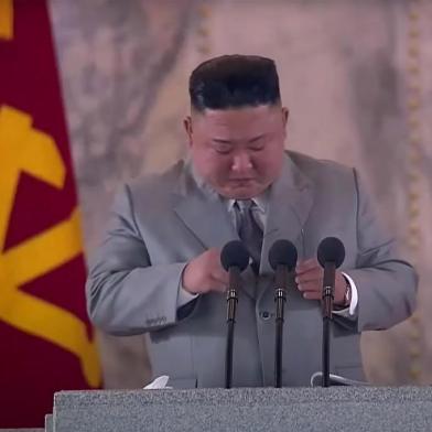 This screen grab taken from a KCTV broadcast on October 10, 2020 shows North Korean leader Kim Jong Un pausing as he makes a speech prior to a military parade marking the 75th anniversary of the founding of the Workers Party of Korea, on Kim Il Sung square in Pyongyang. - At the military parade where he showed off Pyongyangs latest and largest intercontinental ballistic missiles on October 10, the North Korean leaders voice trembled momentarily as he spoke of tears of gratitude for his peoples efforts. (Photo by STR / KCTV / AFP) / - South Korea OUT / REPUBLIC OF KOREA OUT TO GO WITH NKorea-politics-diplomacy-Kim,FOCUS by Sebastien Berger---EDITORS NOTE--- RESTRICTED TO EDITORIAL USE - MANDATORY CREDIT AFP PHOTO/KCTV - NO MARKETING - NO ADVERTISING CAMPAIGNS - DISTRIBUTED AS A SERVICE TO CLIENTS - THIS PICTURE WAS MADE AVAILABLE BY A THIRD PARTY. AFP CAN NOT INDEPENDENTLY VERIFY THE AUTHENTICITY, LOCATION, DATE AND CONTENT OF THIS IMAGE / <!-- NICAID(14615010) -->