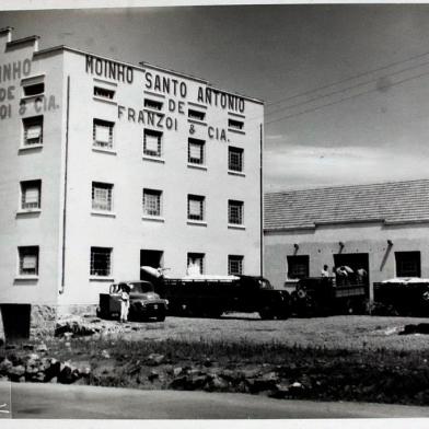  CAXIAS DO SUL, RS, BRASIL  (11/02/2015) Moinho Franzoi. Na foto, aspectos do moinho inaugurado em 1952. Hoje, a empresa é administrada por Alberto Franzoi. Memória 015. (Roni Rigon/pioneiro)<!-- NICAID(11186876) -->