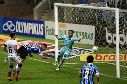  PORTO ALEGRE, RS, BRASIL - 14.10.2020 - O Grêmio recebe, na Arena, o Botafogo pela 16ª rodada do Brasileirão. (Foto: André Ávila/Agencia RBS)<!-- NICAID(14616890) -->