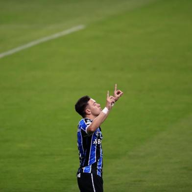  PORTO ALEGRE, RS, BRASIL - 14.10.2020 - O Grêmio recebe, na Arena, o Botafogo pela 16ª rodada do Brasileirão. (Foto: André Ávila/Agencia RBS)<!-- NICAID(14616939) -->