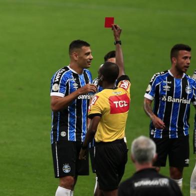  PORTO ALEGRE, RS, BRASIL - 14.10.2020 - O Grêmio recebe, na Arena, o Botafogo pela 16ª rodada do Brasileirão. (Foto: André Ávila/Agencia RBS)<!-- NICAID(14616951) -->