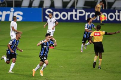  PORTO ALEGRE, RS, BRASIL - 14.10.2020 - O Grêmio recebe, na Arena, o Botafogo pela 16ª rodada do Brasileirão. (Foto: André Ávila/Agencia RBS)<!-- NICAID(14616958) -->