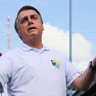 Presidente da República, Jair Bolsonaro durante plantio de árvore amazônica no marco do Programa Caixa Refloresta.Foto: Anderson Riedel/PR<!-- NICAID(14617358) -->