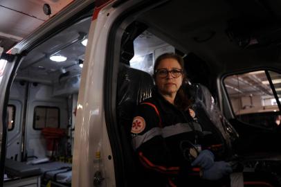  CAXIAS DO SUL, RS, BRASIL, 16/10/2020 - Dra. Marluce Fanton é médica entrevistada para reportagem do almanaque, em que eles respondem Quais lições que aprendi na medicina eu levo pra vida. Ela trabalha no Samu.  (Marcelo Casagrande/Agência RBS)<!-- NICAID(14618164) -->