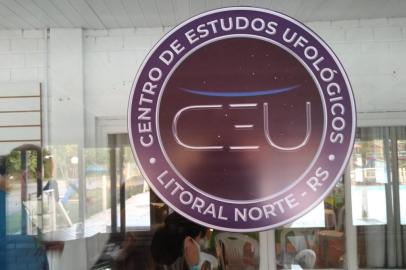 Centro de Estudos Ufológicos (CEU), em Cidreira, no Litoral Norte, é lançado. O fundador é o escritor e música Daniel Cristian Souza. O CEU fica no Lagoa Country Club. <!-- NICAID(14618866) -->