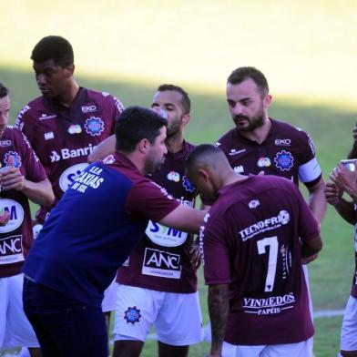  CAXIAS DO SUL, RS, BRASIL, 18/10/2020. Caxias x Novorizontino, jogo válido pela sétima rodada do Campeonato Brasileiro 2020, Grupo 8. Jogo realizado no estádio Centenário. (Porthus Junior/Agência RBS)<!-- NICAID(14619649) -->